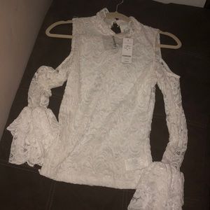 New bebe top with tag